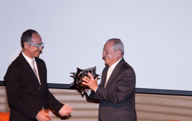 Francisco Serrano recibe premio Noldi Schreck por su trayectoria