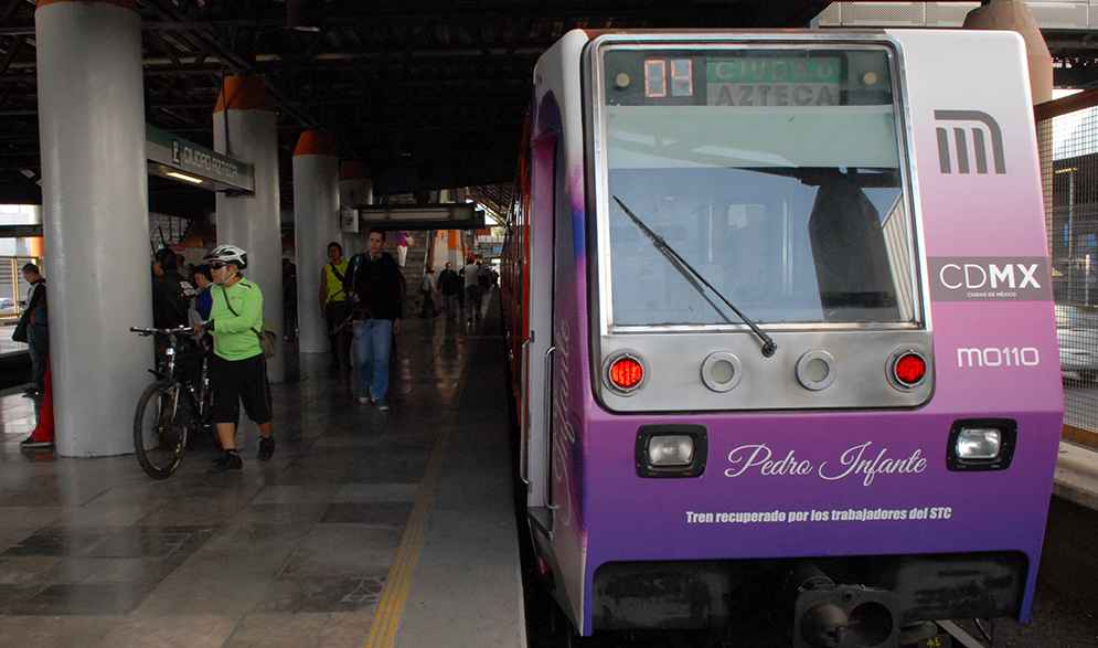 Recupera STC quinto tren para Línea B con homenaje a Pedro Infante - 120415 STC 2