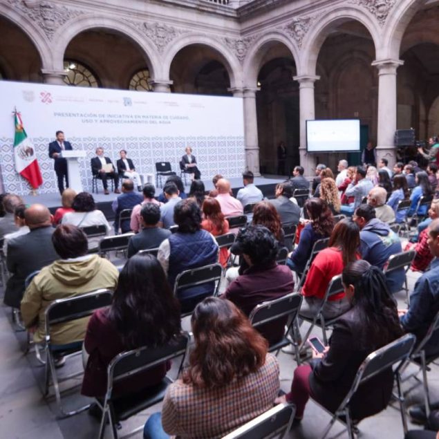 Presenta Martí Batres Iniciativa Constitucional para ampliar el programa ‘Cosecha de Lluvia’