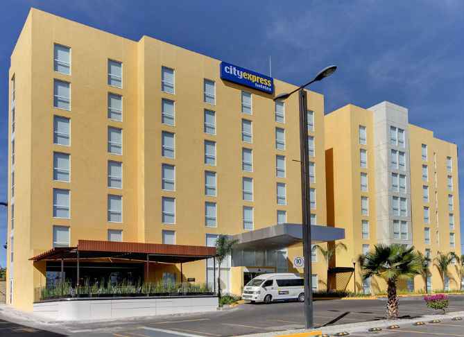 Hotel City Express inaugura hotel en Tuxpan - 5511891 37 z