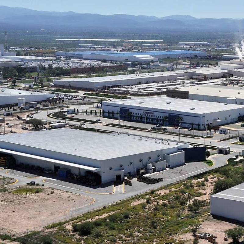 La construcción industrial alcanzó 3.8 millones de m², mientras los nuevos proyectos disminuyeron 36% anual ante una mayor oferta industrial