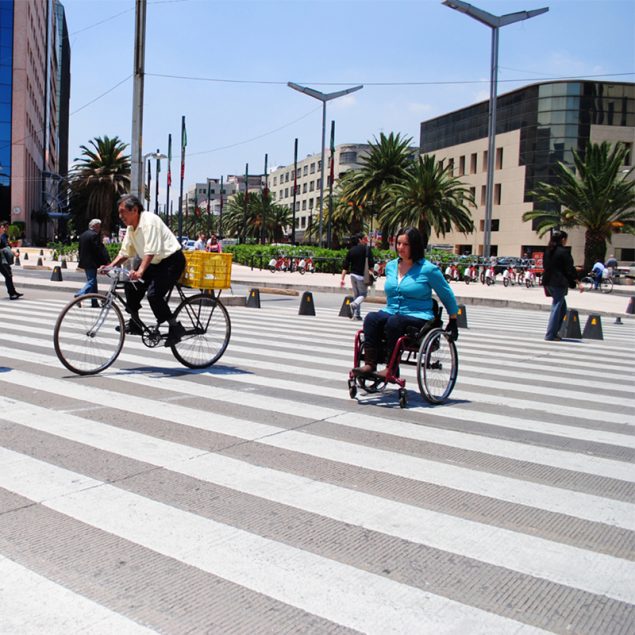 Movilidad urbana es necesaria para personas con discapacidad