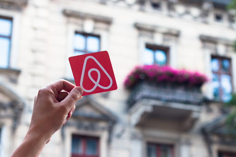 En 6 meses, plataformas como Airbnb retendrán impuestos - Air 1