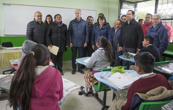 Rehabilitarán 820 escuelas en Estado de México