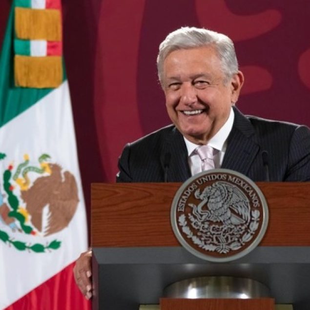 Anuncia AMLO inversión de 30,000 mdp para infraestructura de internet