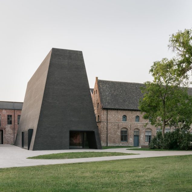 Anuncian obras seleccionadas para el Premio Mies Van Der Rohe 2026