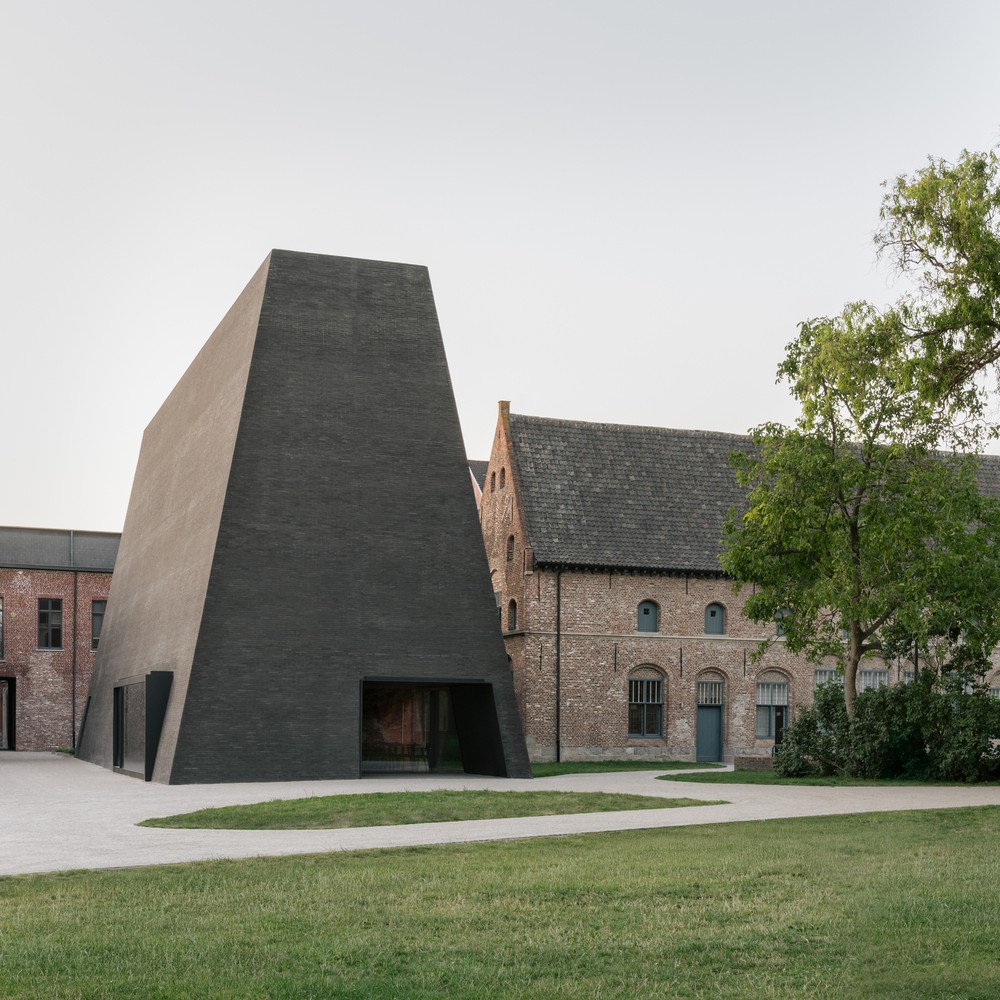 Anuncian obras seleccionadas para el Premio Mies Van Der Rohe 2026