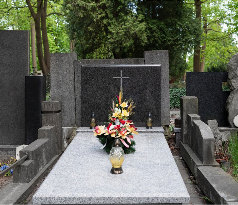 Arte funerario en mármol para honrar la memoria