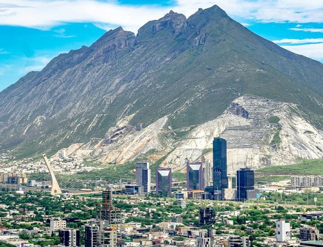 Baja 4.2% la disponibilidad de oficinas en Monterrey: Colliers