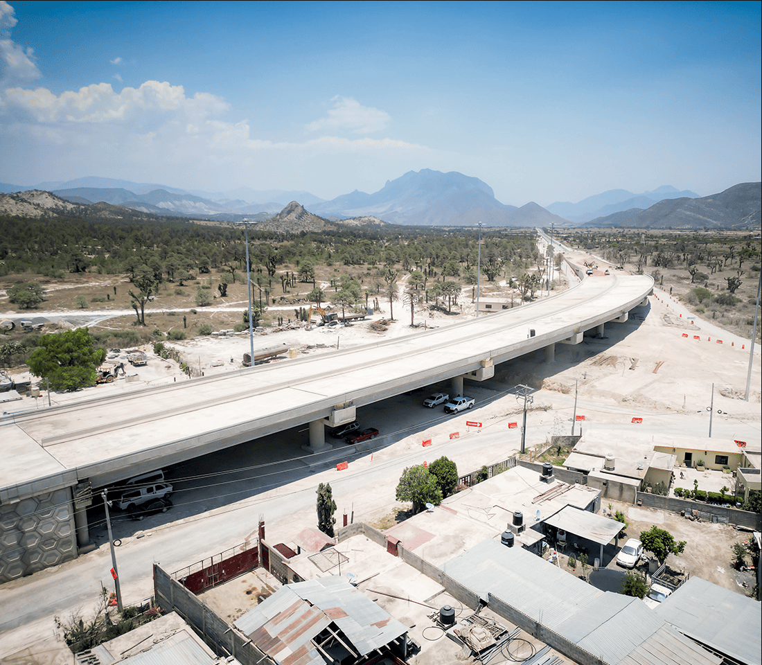 Reporta Nuevo León avance de 86% en la carretera Interserrana