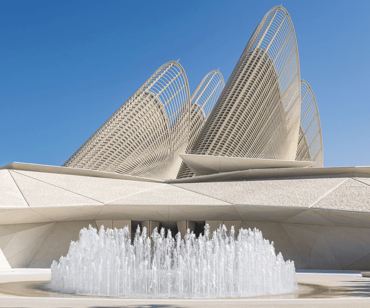 Foster + Partners inaugura Museo Nacional Zayed en Abu Dabi