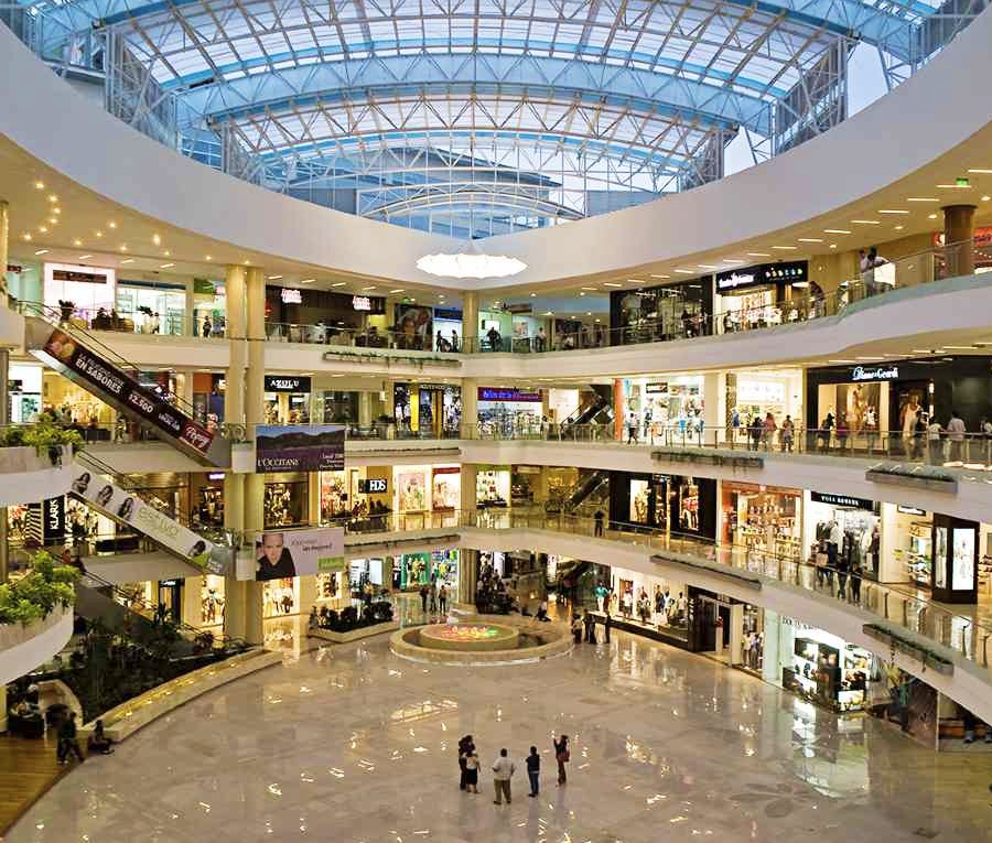 Centros comerciales evolucionan: menos visitas, mayor gasto y nuevas tendencias