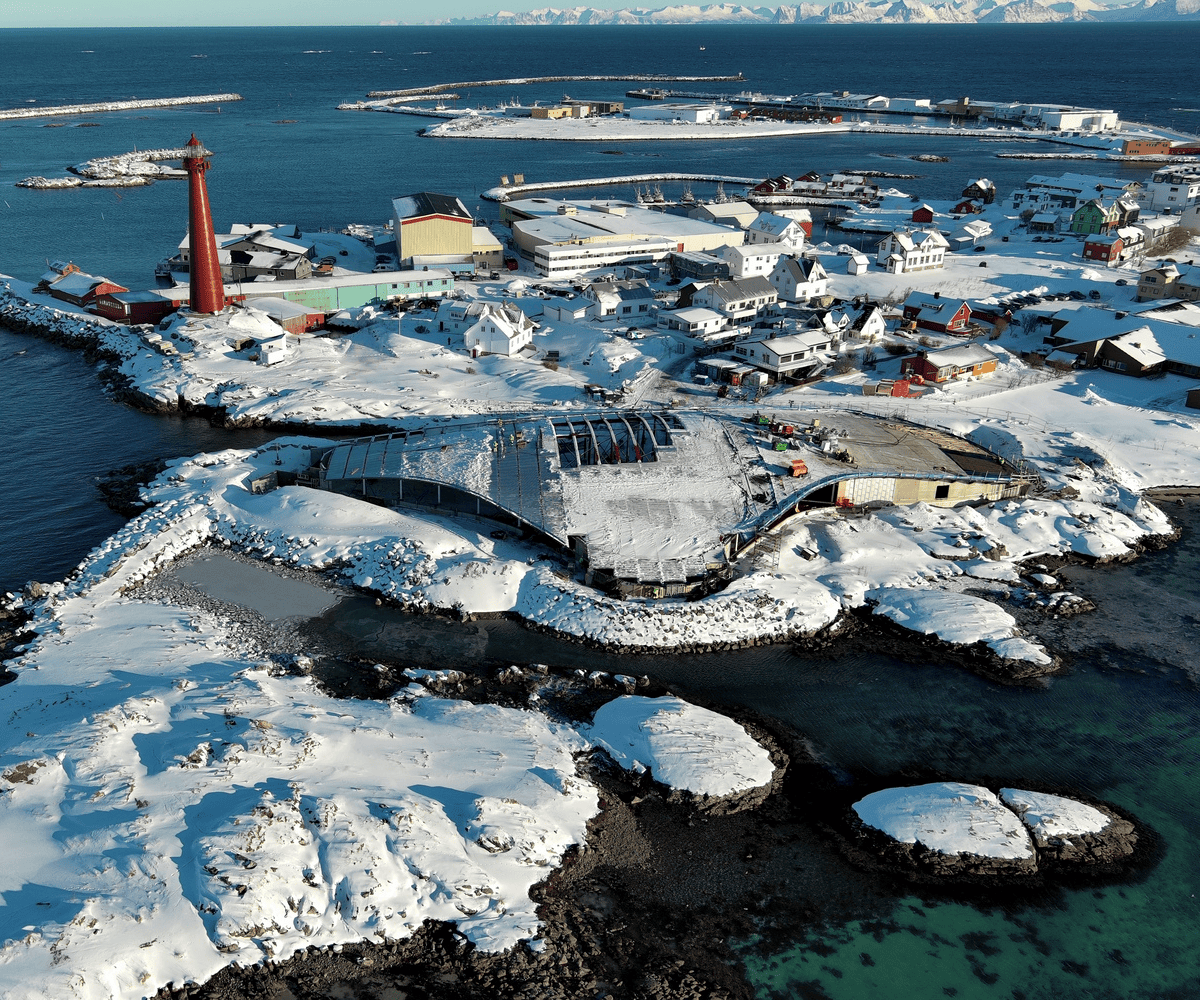 Centro cultural The Whale toma forma en la costa ártica de Noruega