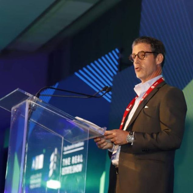 Bosco Quinzaños afirmó que fortalecer la certidumbre jurídica y la infraestructura es clave para impulsar la inversión inmobiliaria en México