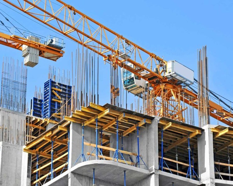 Construcción crece 15.6% en 2023 gracias a la obra civil