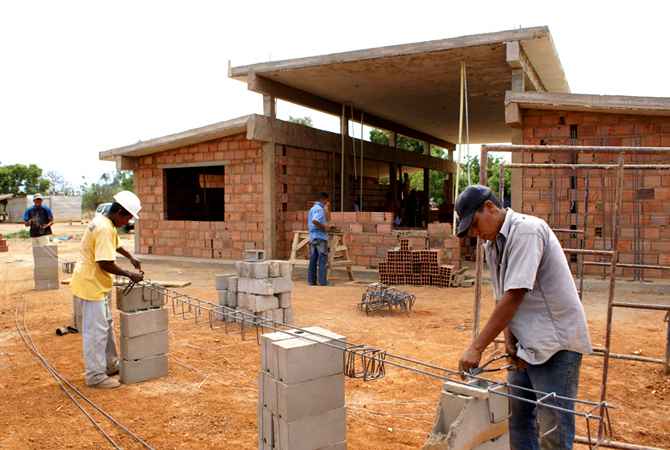 Plantea Canadevi construcción de 5 millones de casas - Construccion chihuahua2
