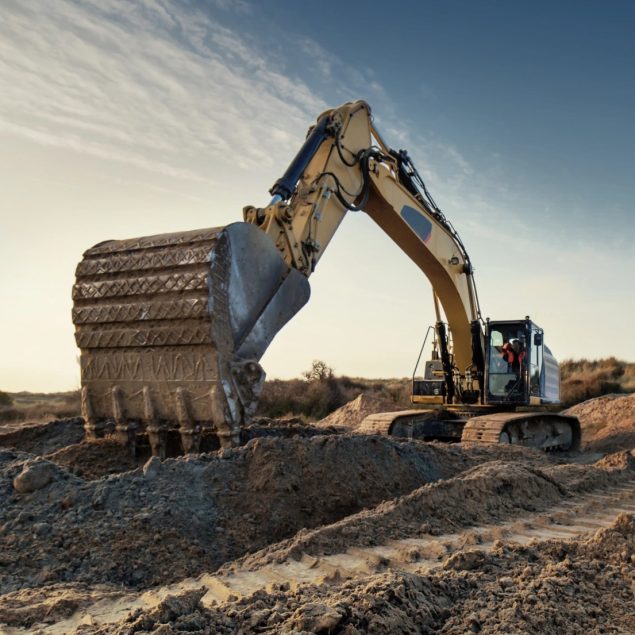 Construcción repunta en noviembre, pero cae 8% anual: INEGI