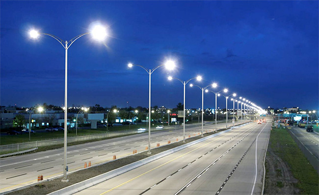 Conuee instaló 421,000 luminarias en 40 municipios del país