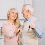 El crédito Infonavit permite a los adultos mayores adquirir una vivienda, siempre que continúe en un empleo formal