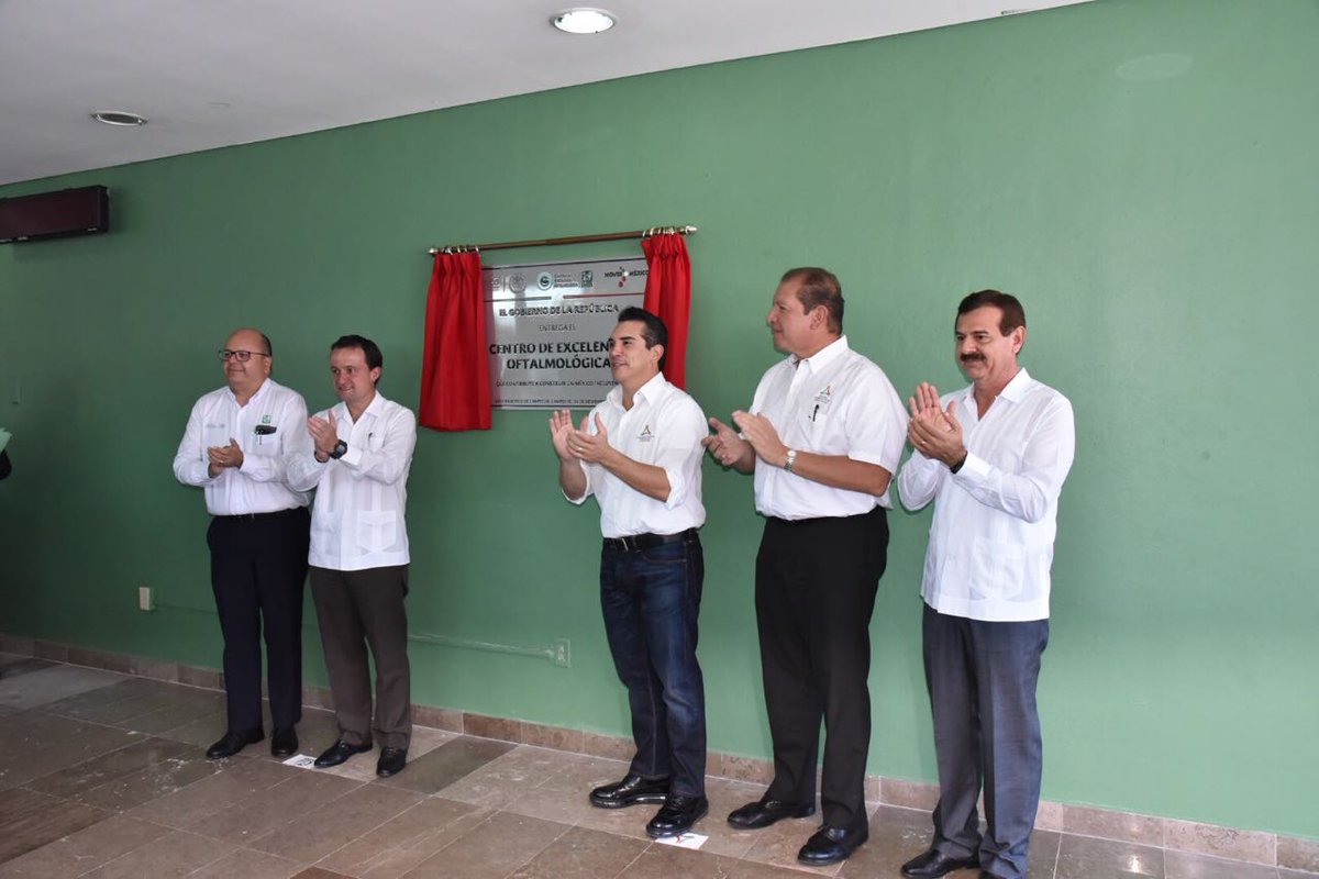 Inauguran Centro de Excelencia Oftalmológica