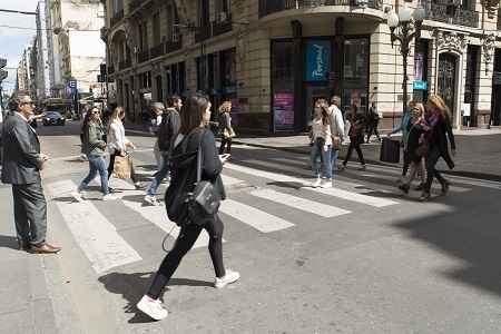 Crean primer semáforo de piso en Argentina - DSC 0070 1