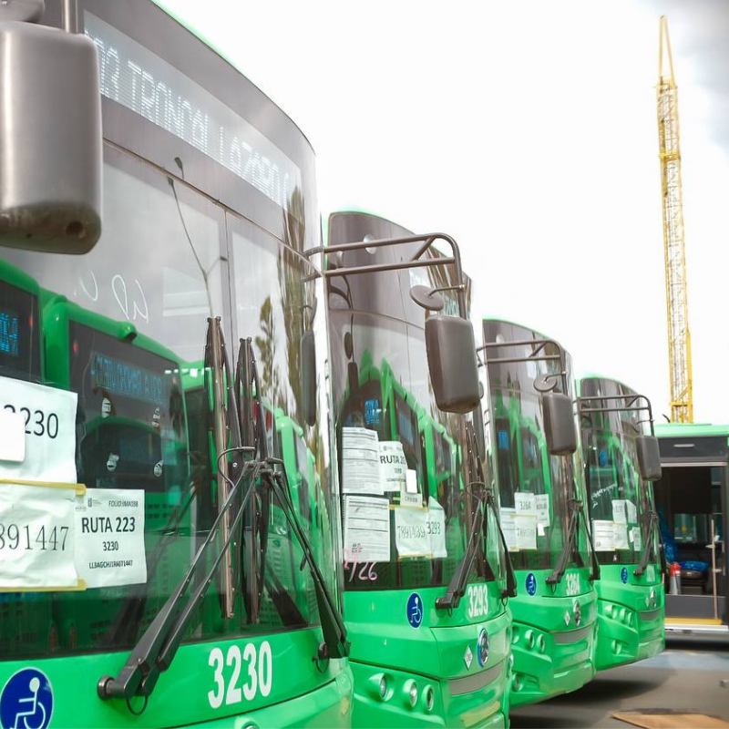 Gobierno de Nuevo León incorpora más de 200 nuevas unidades al transporte público