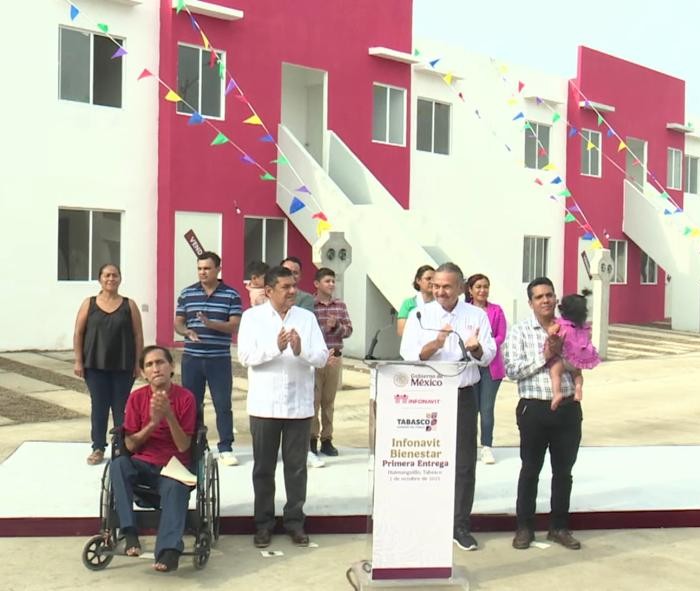 Entrega Infonavit primeras 80 viviendas para el Bienestar en Tabasco