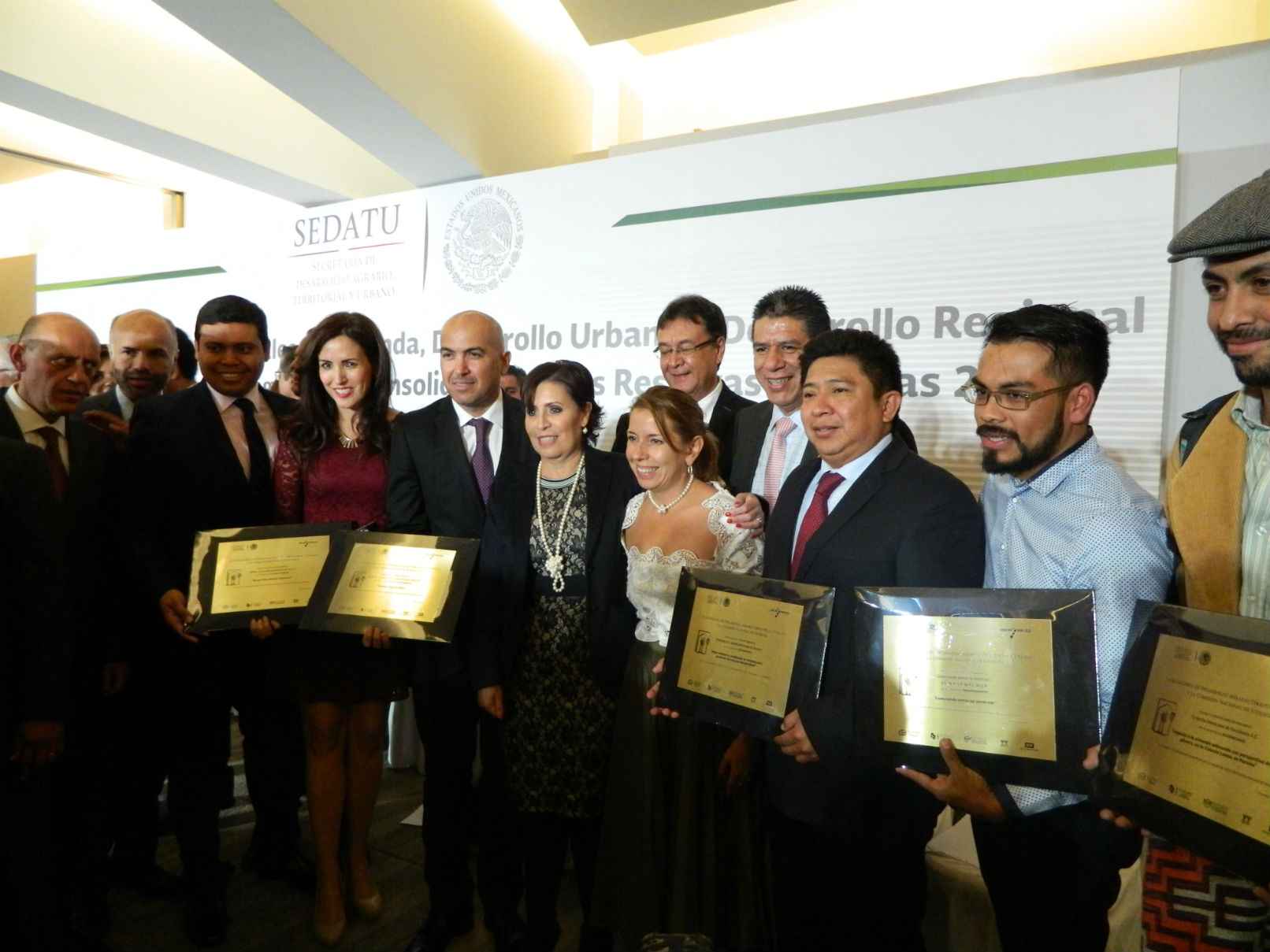 Entregaron Premio Nacional de Vivienda 2014 - Entrega Premio Nacional de Vivienda 2014 ok