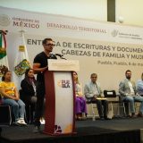 Entrega Sedatu títulos de propiedad a mujeres en Puebla