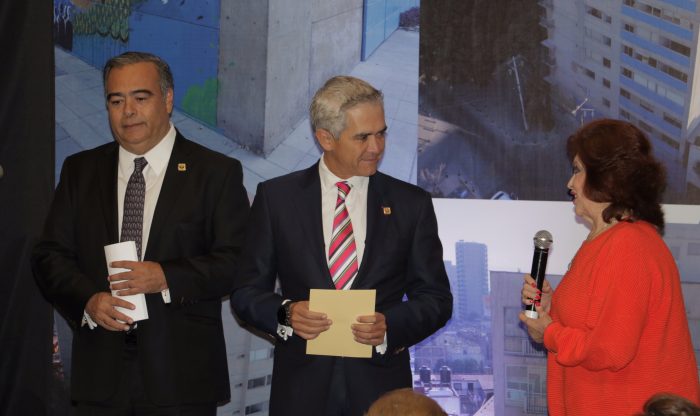 GCDMX entrega 417 créditos para reparación de vivienda