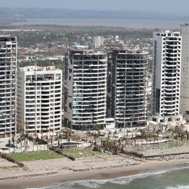 Gobierno y empresarios rehabilitarán 35 hoteles en Acapulco