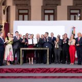 Gobierno y sector privado firman acuerdo para impulsar el acero nacional, reducir importaciones y fortalecer la construcción en México