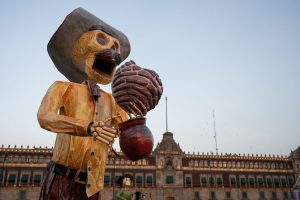 Inaugurada la Ofrenda Monumental de Día de Muertos en el Zócalo 