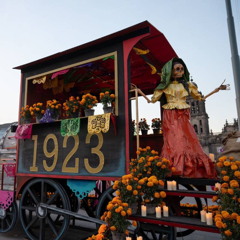 Inaugurada la Ofrenda Monumental de Día de Muertos en el Zócalo