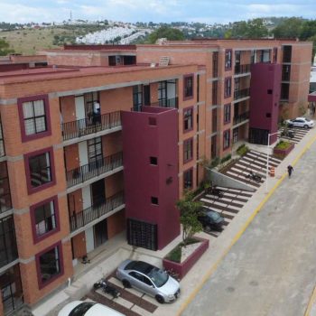 El Infonavit prevé alcanzar 93% de su meta sexenal este año, con una inversión cercana a 30,000 mdp para construir 45,000 viviendas en Puebla