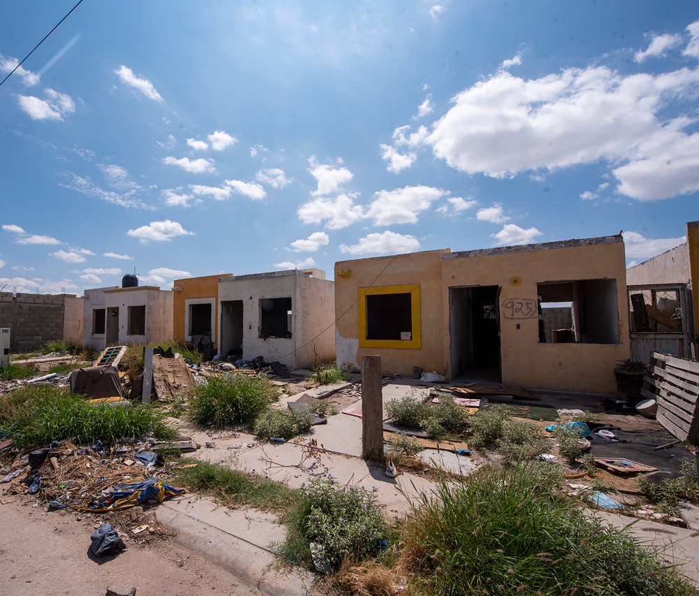 Infonavit rehabilitará viviendas abandonadas para ofrecerlas a jóvenes