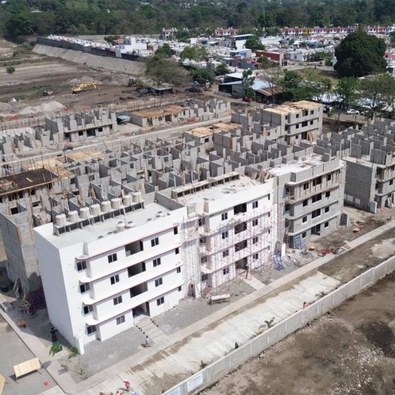 El Infonavit revisó la construcción de 4,416 viviendas dirigidas a trabajadores que perciben entre uno y dos salarios mínimos