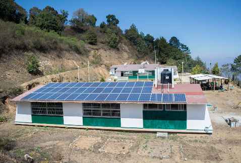 Instalan paneles solares en municipio de Oaxaca - Instalan Santa Maria Quiegolani
