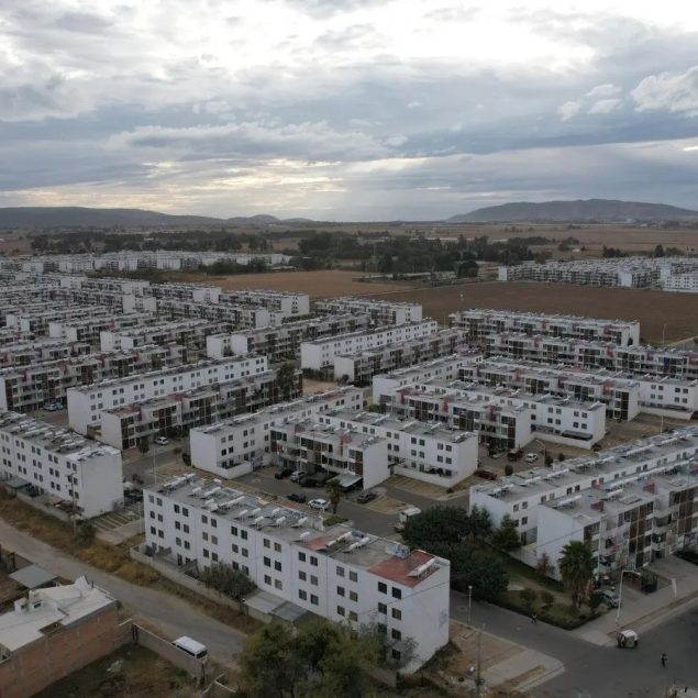 Jalisco alista ley para garantizar vivienda social en los 125 municipios