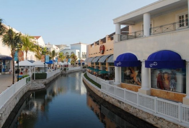 Proyectan en Cancún 10 plazas comerciales para 2019 - La Isla
