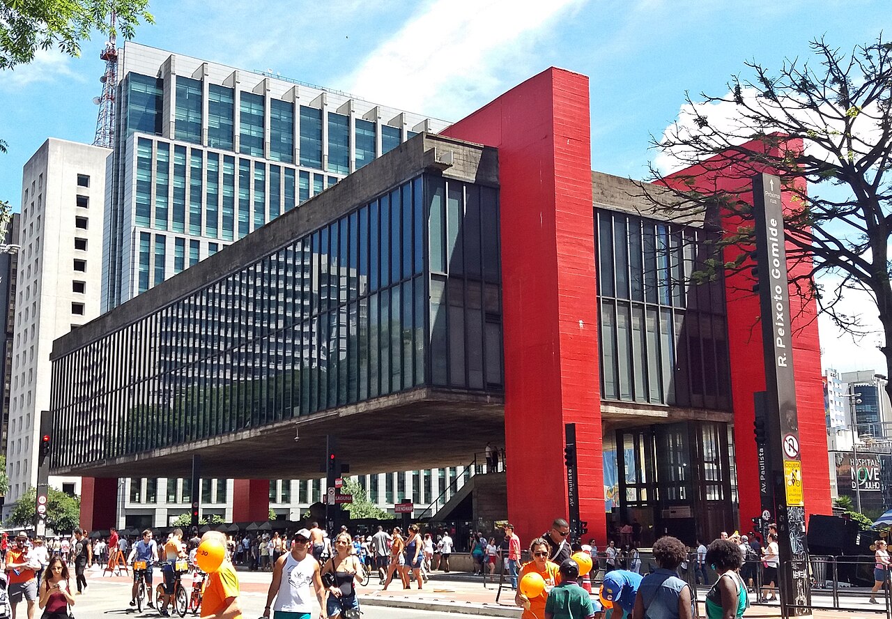 Lina Bo Bardi: equilibrio entre tradición y modernidad - MASP Sao Paulo cropped