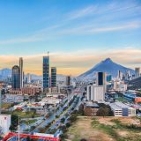 Manufactura impulsa alza de 10% en demanda de oficinas en Monterrey