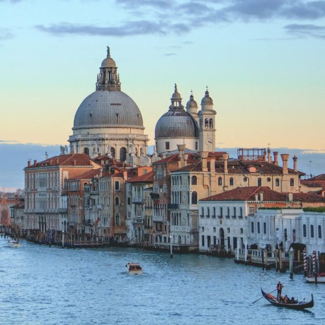 México anuncia equipos preseleccionados para la Bienal de Venecia 2027
