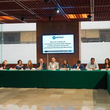 Notariado plantea ley de registros y catastros para fortalecer certeza jurídica