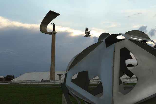 Obras de Oscar Niemeyer son patrimonio cultural de Brasil