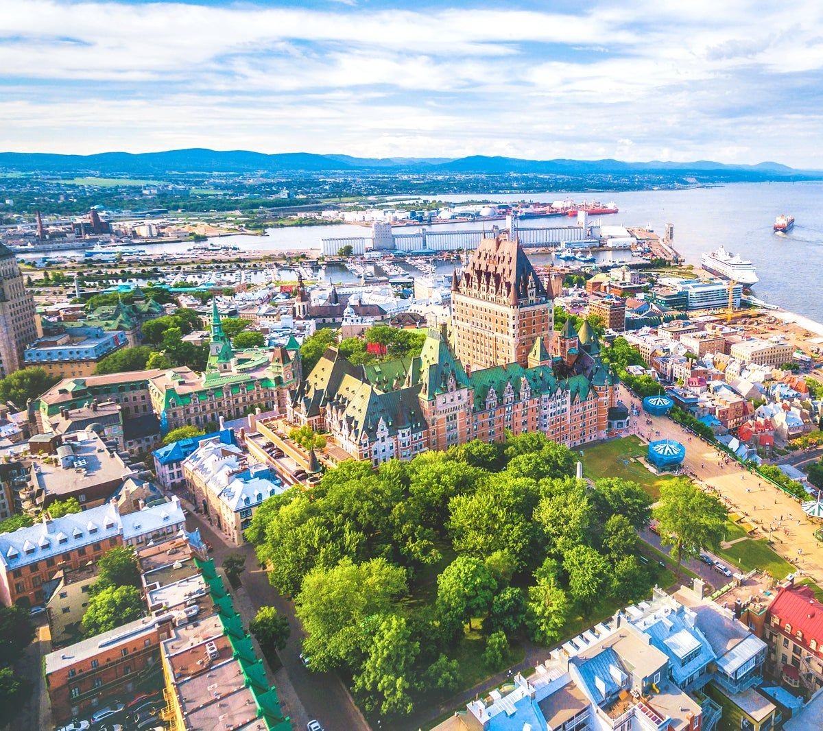 Québec abre vacantes para trabajadores mexicanos de la construcción