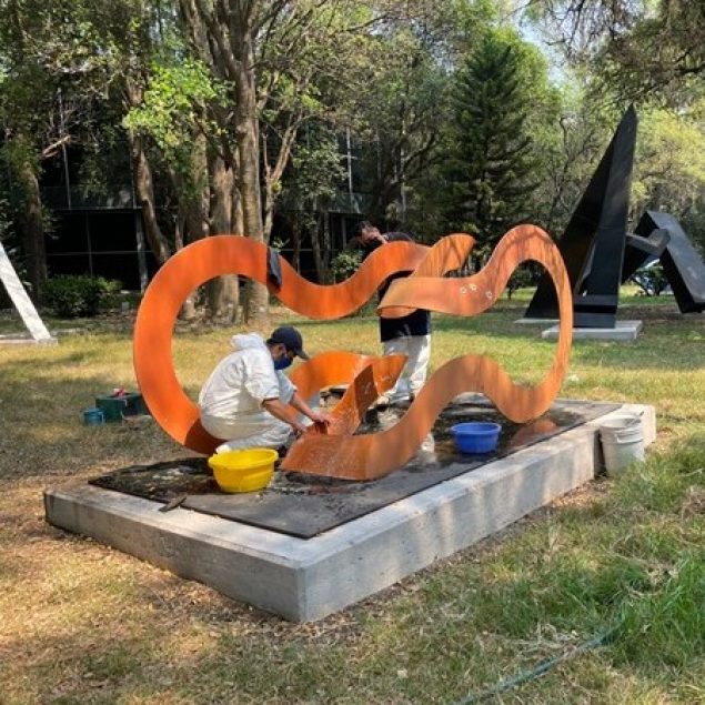 Restaura INBAL 35 obras del Jardín Escultórico del MAM