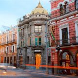 El turismo, el consumo y la infraestructura sostienen la expansión del segmento comercial y hotelero en Puebla