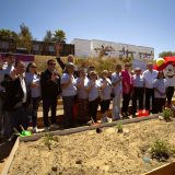 Ruba fortalece la vida comunitaria con huerto urbano en Natura