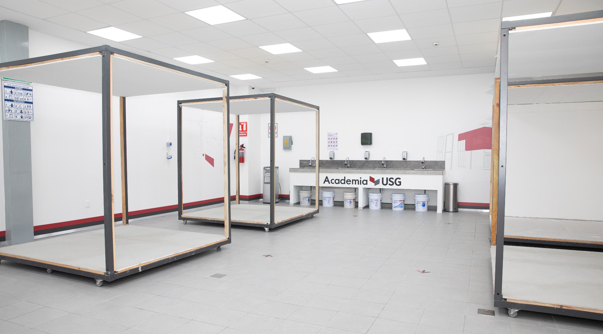 Inaugura USG Centro de Capacitación sobre sistemas de construcción ligera - Salon Tablaroca